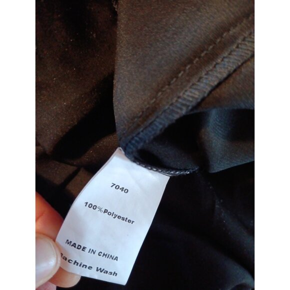 Kirundo Women's XXL Black Wrap V Neck Romper Short Sleeve Tie Waist Ruffle NWT - Picture 3 of 4